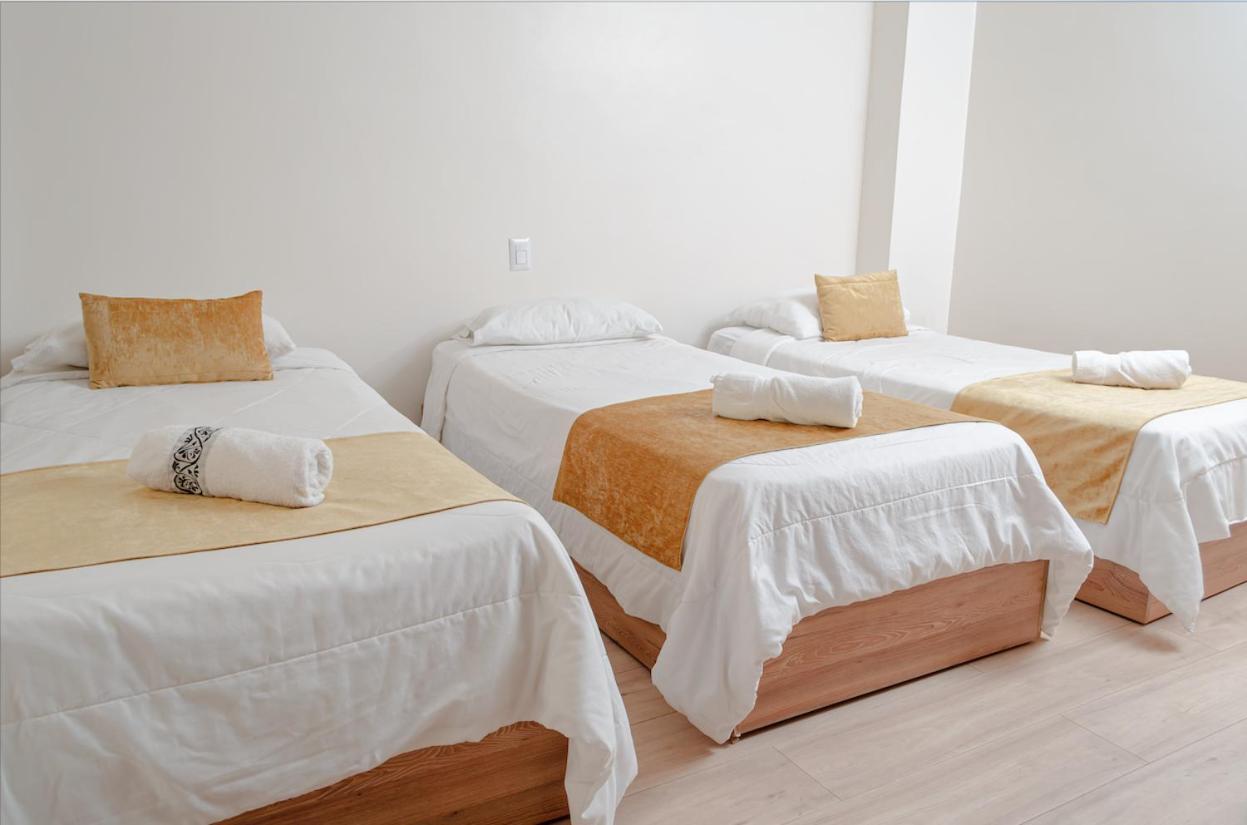 Hotel Brist0L Suites Centro Historico Куэнка Экстерьер фото