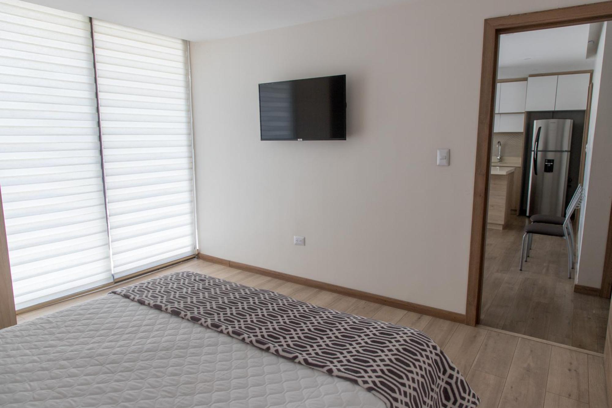Hotel Brist0L Suites Centro Historico Куэнка Экстерьер фото