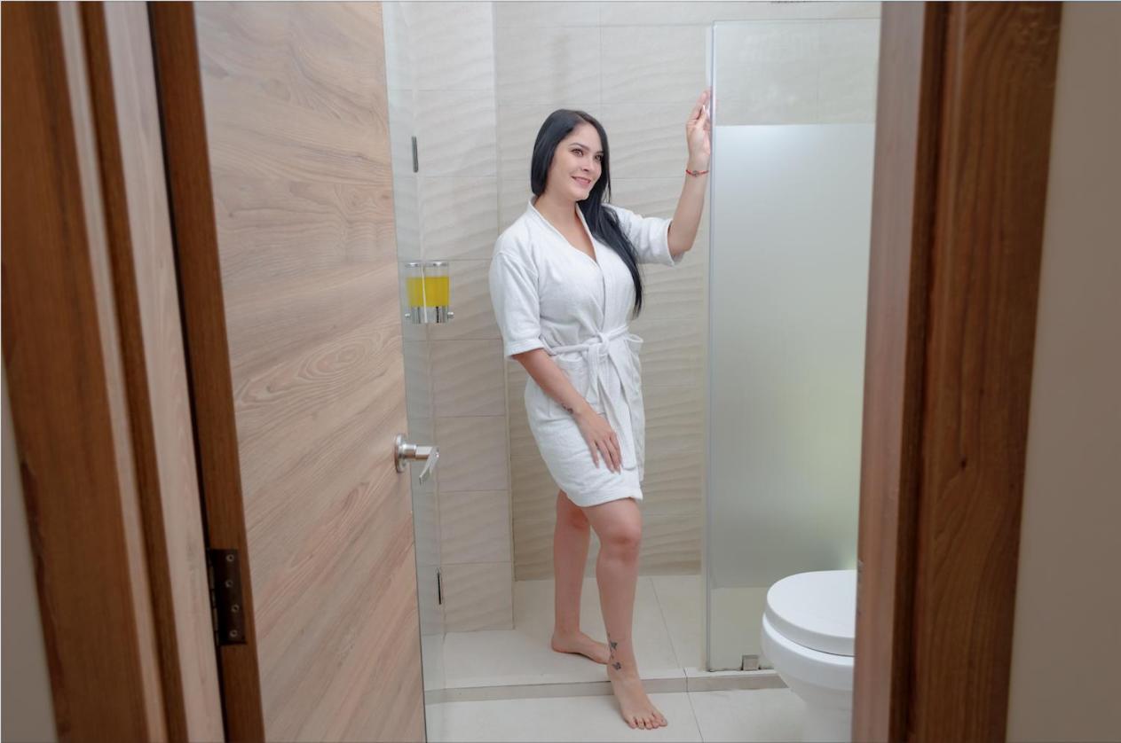 Hotel Brist0L Suites Centro Historico Куэнка Экстерьер фото