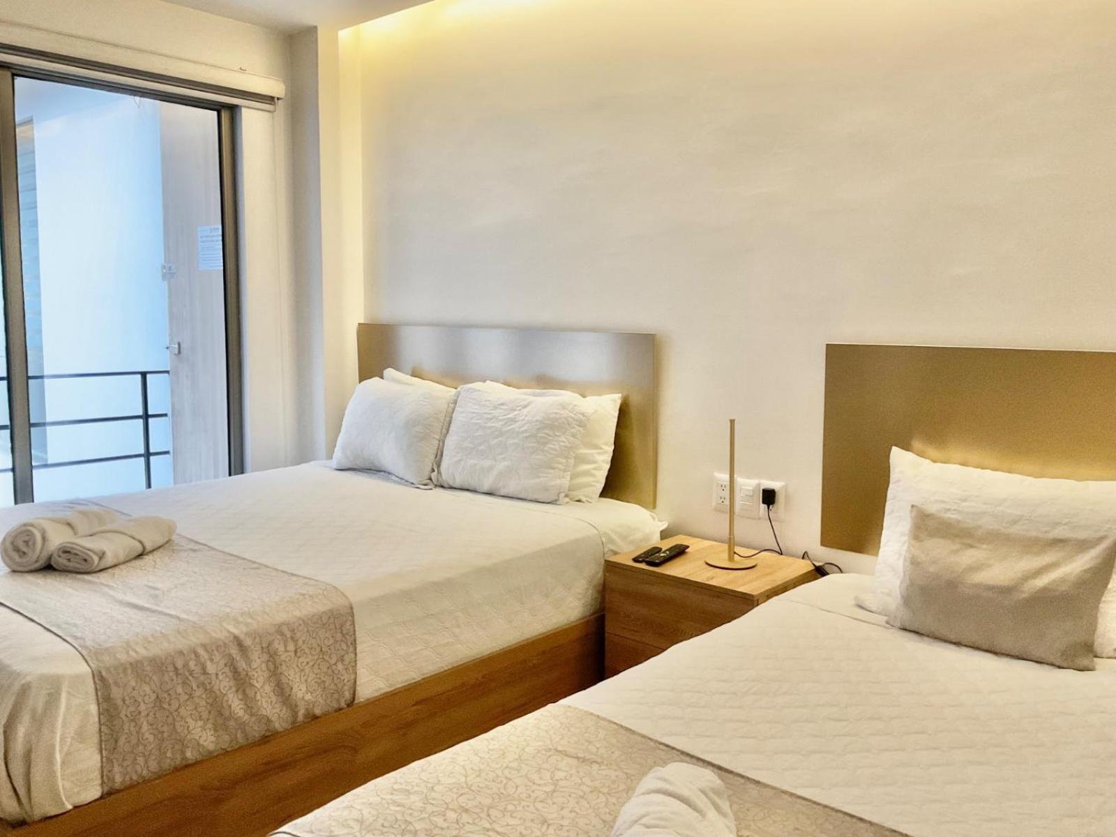 Hotel Brist0L Suites Centro Historico Куэнка Экстерьер фото