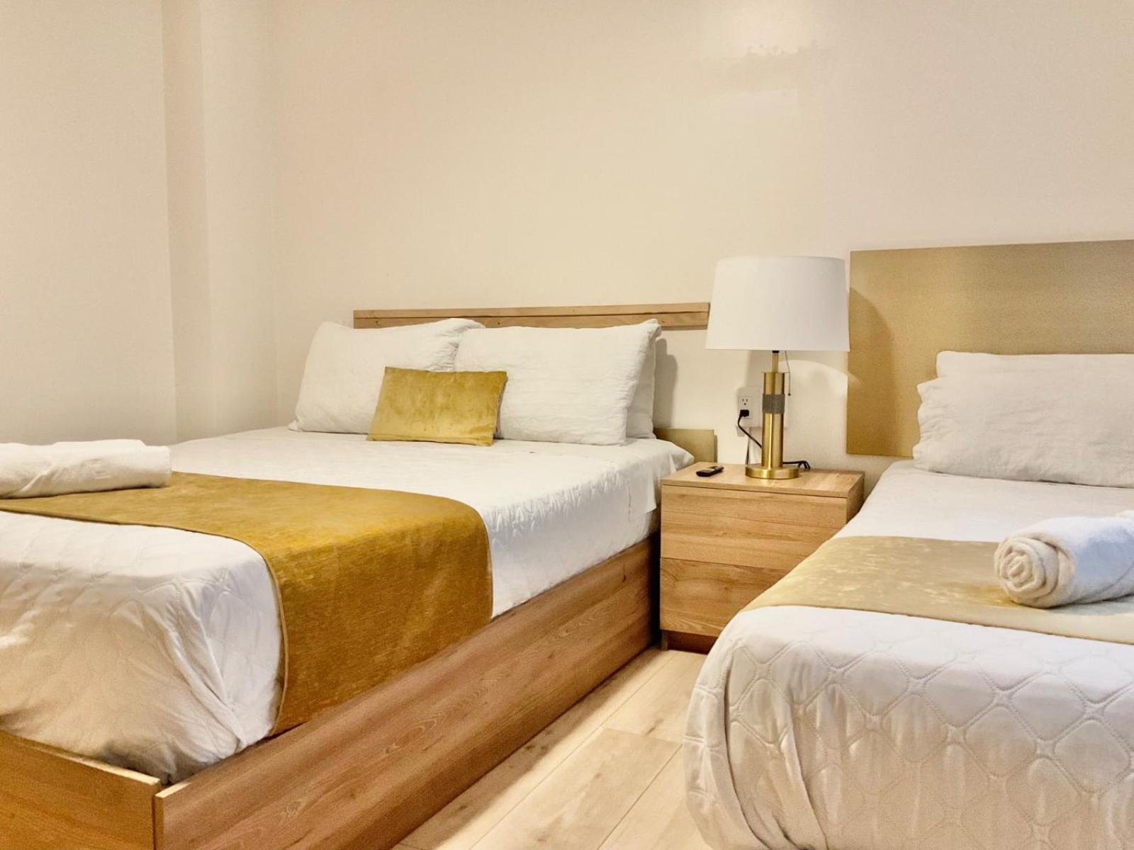 Hotel Brist0L Suites Centro Historico Куэнка Экстерьер фото