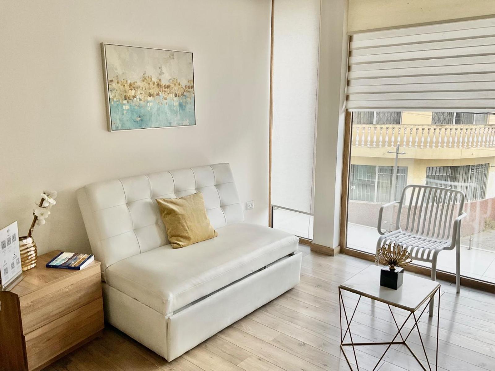 Hotel Brist0L Suites Centro Historico Куэнка Экстерьер фото