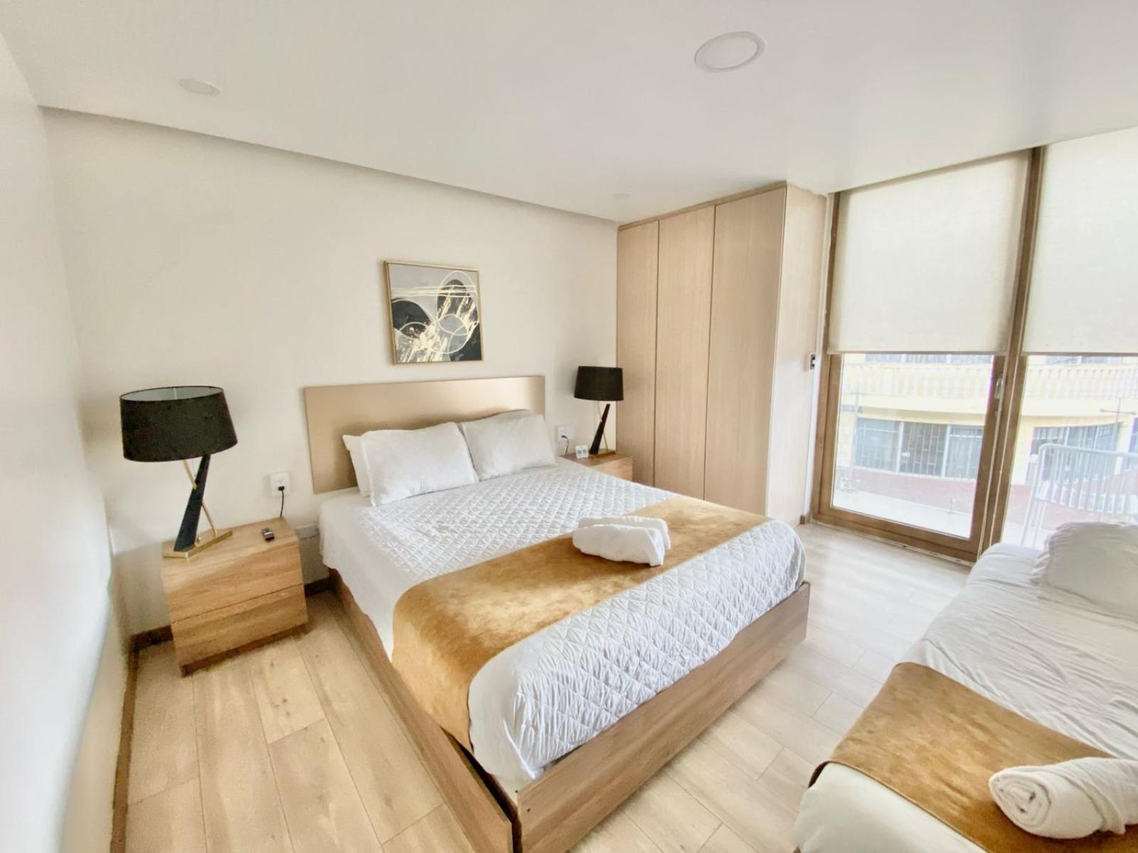 Hotel Brist0L Suites Centro Historico Куэнка Экстерьер фото